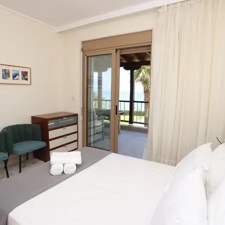 Elios - Beachfront, Big Gardens, Views , Bbq *