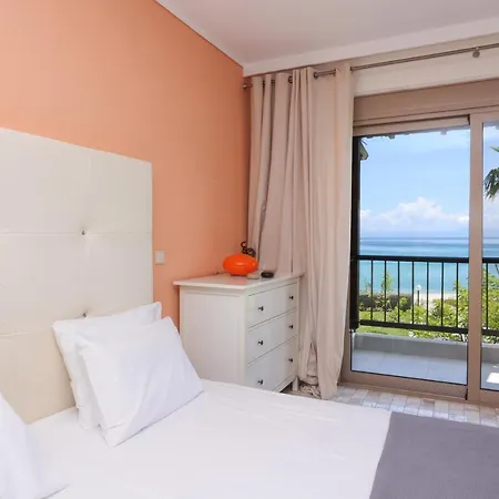 Elios - Beachfront, Big Gardens, Views , Bbq * Chaniotis